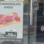 Petista aqui não é bem-vindo: Justiça manda frigorífico apagar anúncios com mensagem discriminatória