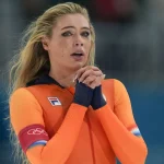 Após ouro, patinadora rebate crítica sobre maquiagem: “Não define quem sou”