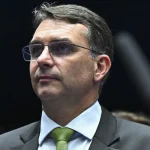 Moraes abre inquérito contra Flávio Bolsonaro por suposta calúnia a Lula