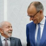 Lula atrasa agenda e Merz o deixa sozinho na visita a feira