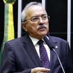 Ex-deputado do Piauí publica ‘nude’ nas redes sociais e apaga em seguida