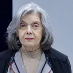 Cármen Lúcia antecipa saída da presidência do TSE