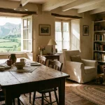 A vila de 40 habitantes está procurando novos moradores: oferece casa de graça, emprego e uma nova vida tranquila nas montanhas europeias escondidas