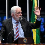 Investigado pela PF, Jaques Wagner deixa liderança de Lula no Senado