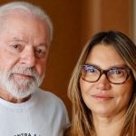 Lula exibe presente barato a Janja após gastos de Luxo do Governo