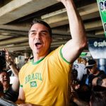 TSE suspende pesquisa acusada de induzir respostas contra Flávio