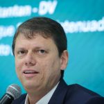 Tarcísio elogia sanções dos EUA ao PCC e reforça combate ao crime