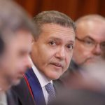Nunes Marques manda Meta guardar dados de anúncios contra Flávio