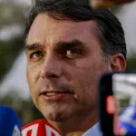 Flávio rebate Michelle sobre participação em festa de Vorcaro: ‘Completamente desinformada’