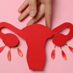Três sinais da menopausa que muitas mulheres ignoram, segundo médica
