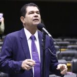 Lula destitui vice-líder e expõe medo de Ciro Gomes acabar reinado do PT no Ceará