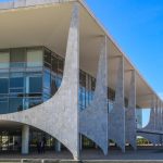 Juristas questionam aumento do Bolsa Família por interesse eleitoral de Lula