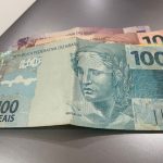 Flávio sobe nas pesquisas e Lula usa verba pública para aumentar Bolsa Família